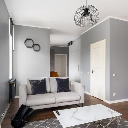 Great Views - 600 Mbps Wifi - Floor - By Innorental ריגה