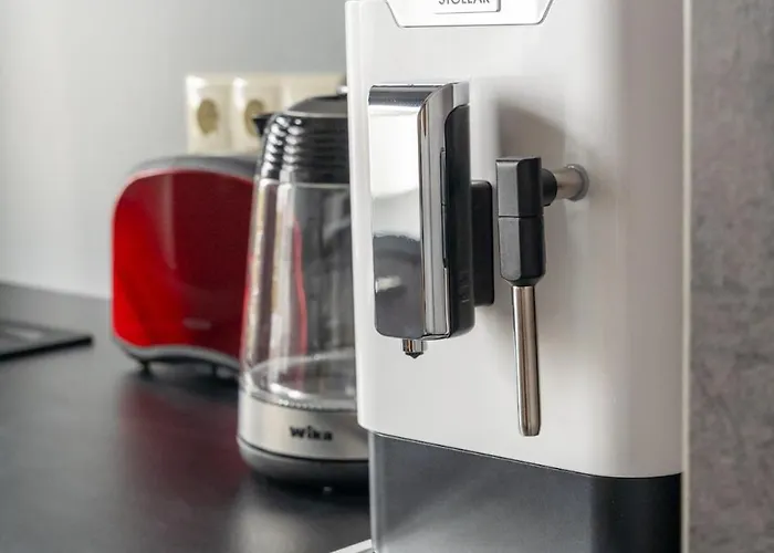 Great Views - 600 Mbps Wifi - Floor - By Innorental *