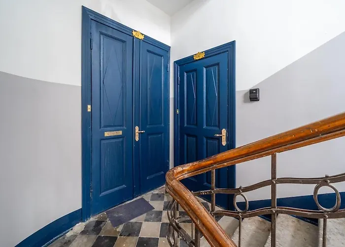 Great Views - 600 Mbps Wifi - Floor - By Innorental *